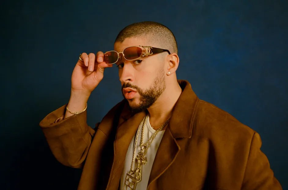 Bad Bunny estalla contra canción creada con IA que usa su voz