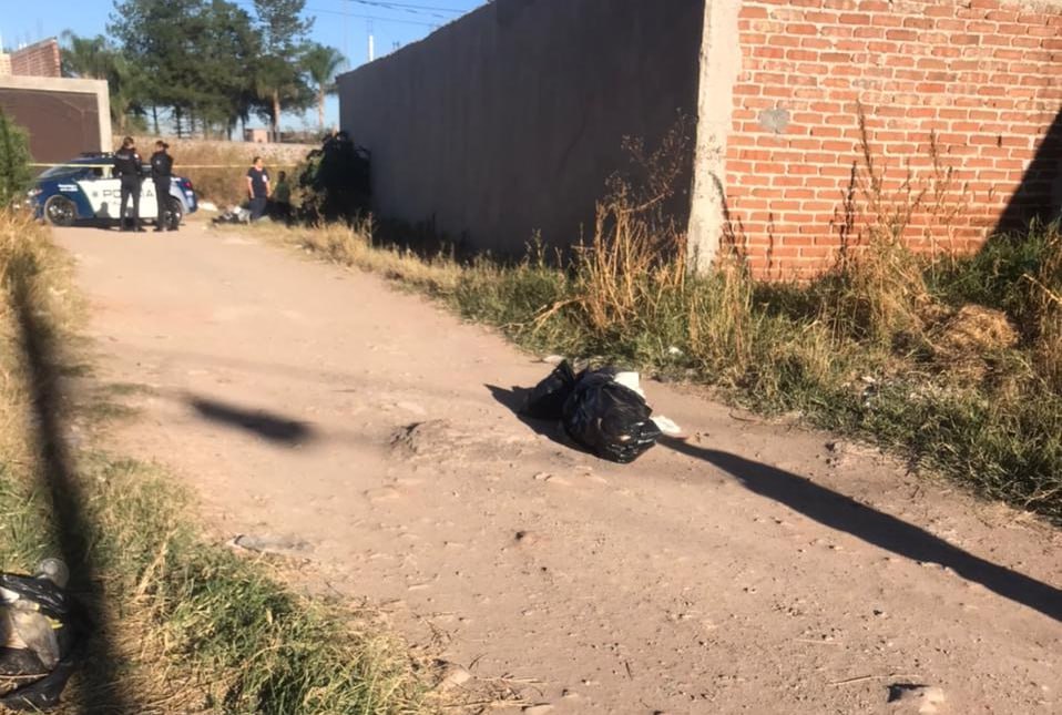 Encuentran cadáver 'embolsado' en Valle de las Haciendas