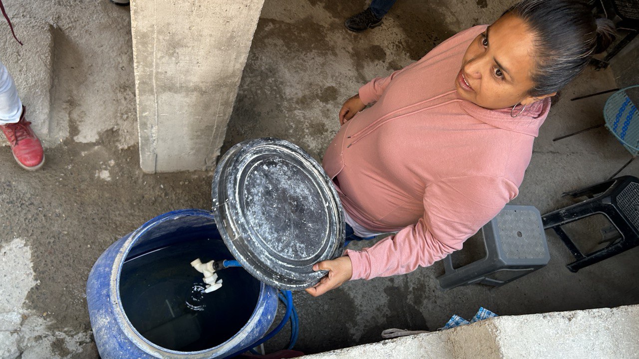 Minimiza Ale Gutiérrez amparo y asegura que llevan agua a San Juan de Abajo