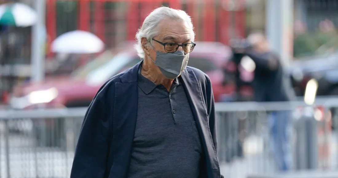 Exasistente de De Niro lo acusa de controlador y abusivo