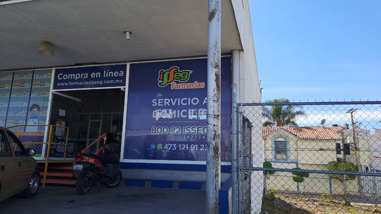 Hay 16 sucursales de Farmacias del Ahorro con vacunas contra COVID en Guanajuato